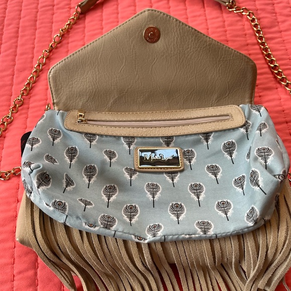 MODE LUXE NWOT Faux Leather Crossbody/Clutch in Taupe Color Excellent Condition - Picture 9 of 11